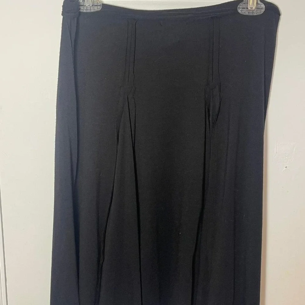 vintage paper tag Black pleated midi skirt with elastic waistband - Picture 6 of 7